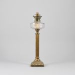 1172 1027 PARAFFIN LAMP